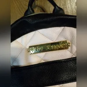 Betsey Johnson | Bags | Betsey Johnson Black And Cream  display picture 2